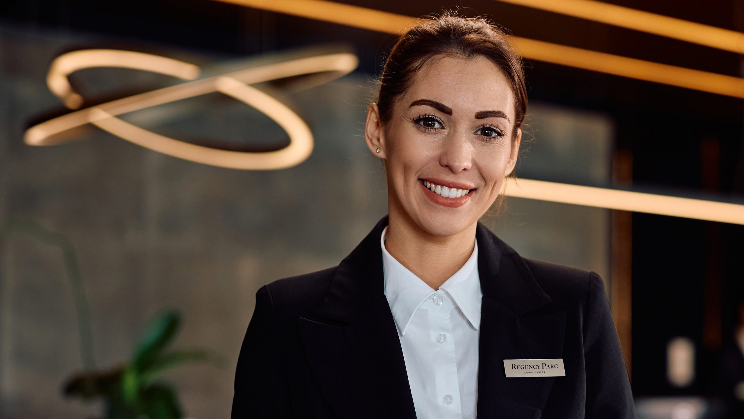 Close up of a women smiling to the camera